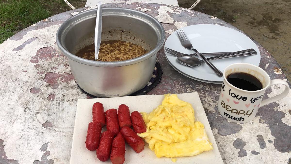'Video thumbnail for Prepping Breakfast Dining at the Garage'